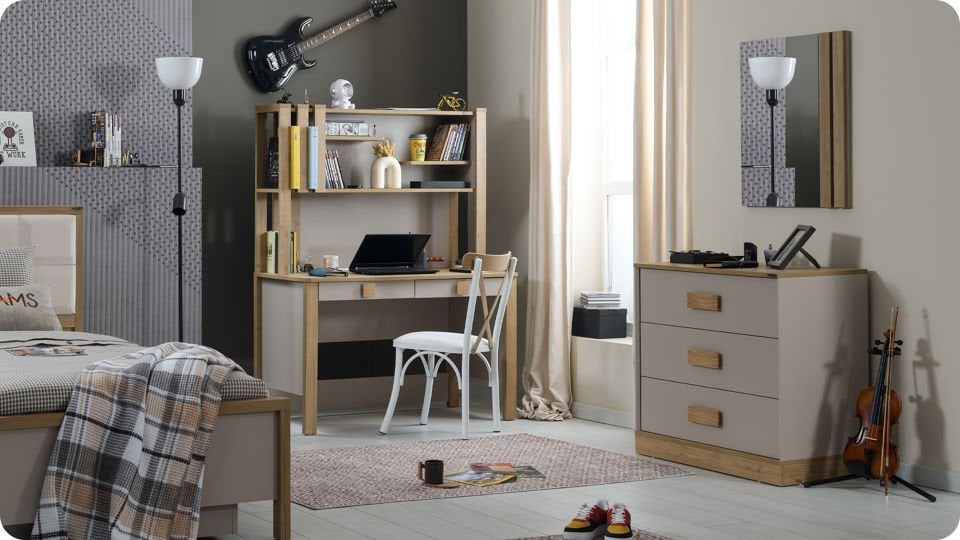 Huga Şifonyer Ve Aynası