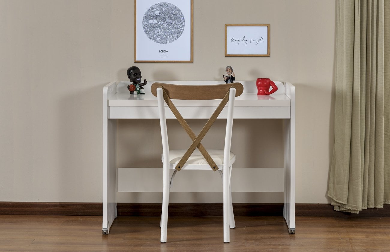 Joker Çocuk Odası Ceviz yatak detayı